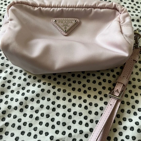 Prada Pink cosmetic pouch - Picture 3 of 11